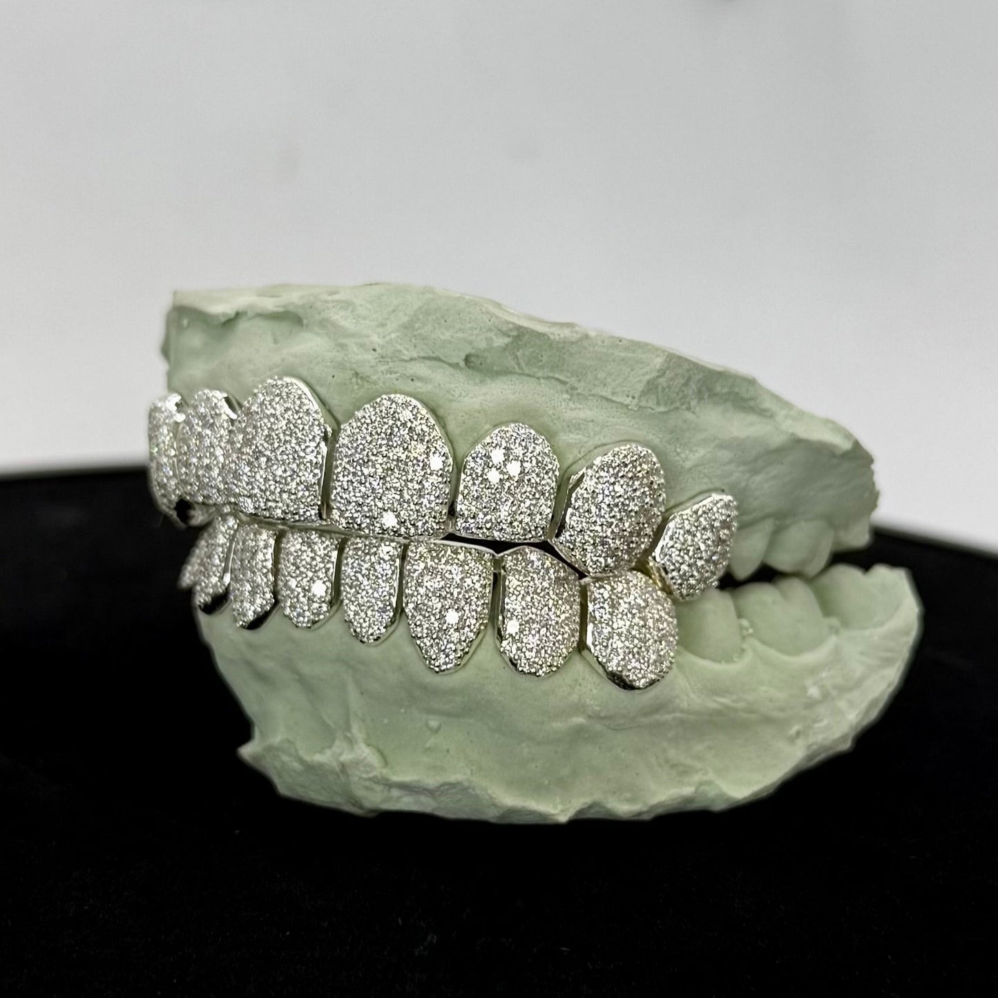 8/8 Honeycomb VVS Lab Moissanites Grillz