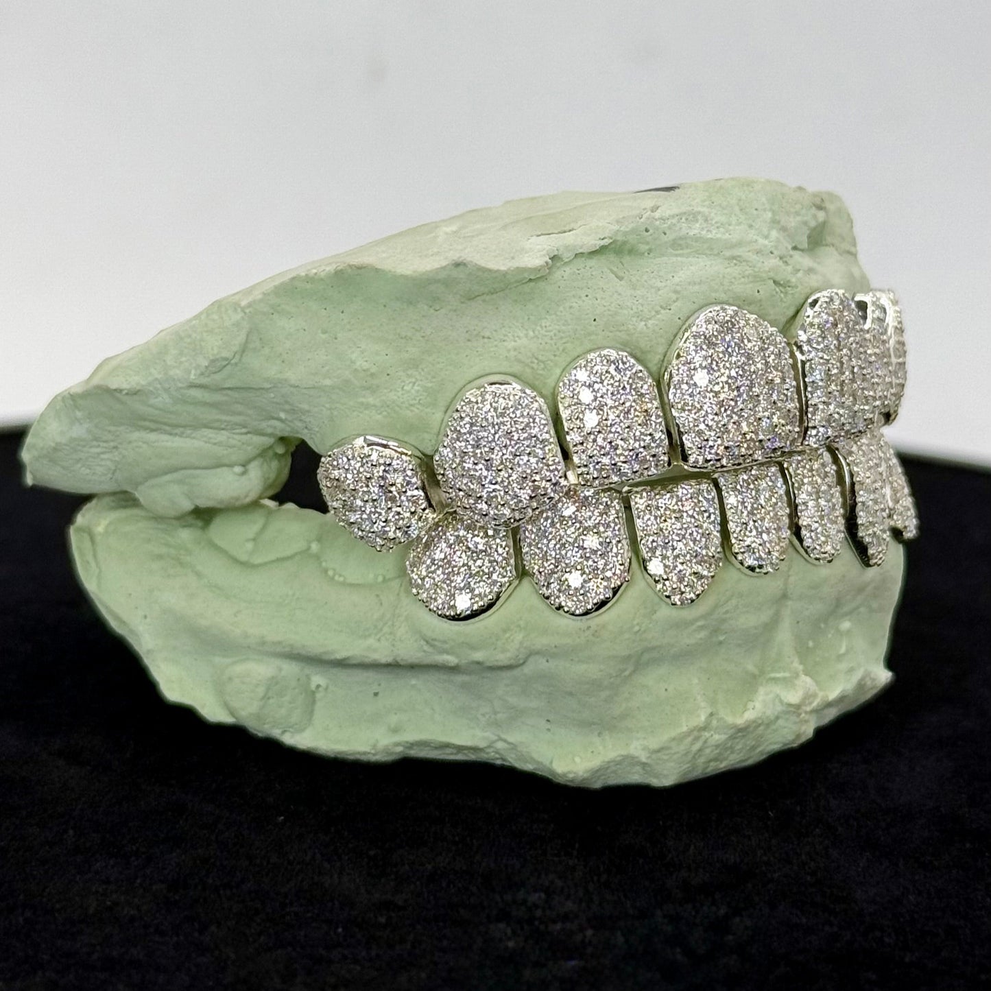 8/8 Honeycomb VVS Lab Moissanites Grillz