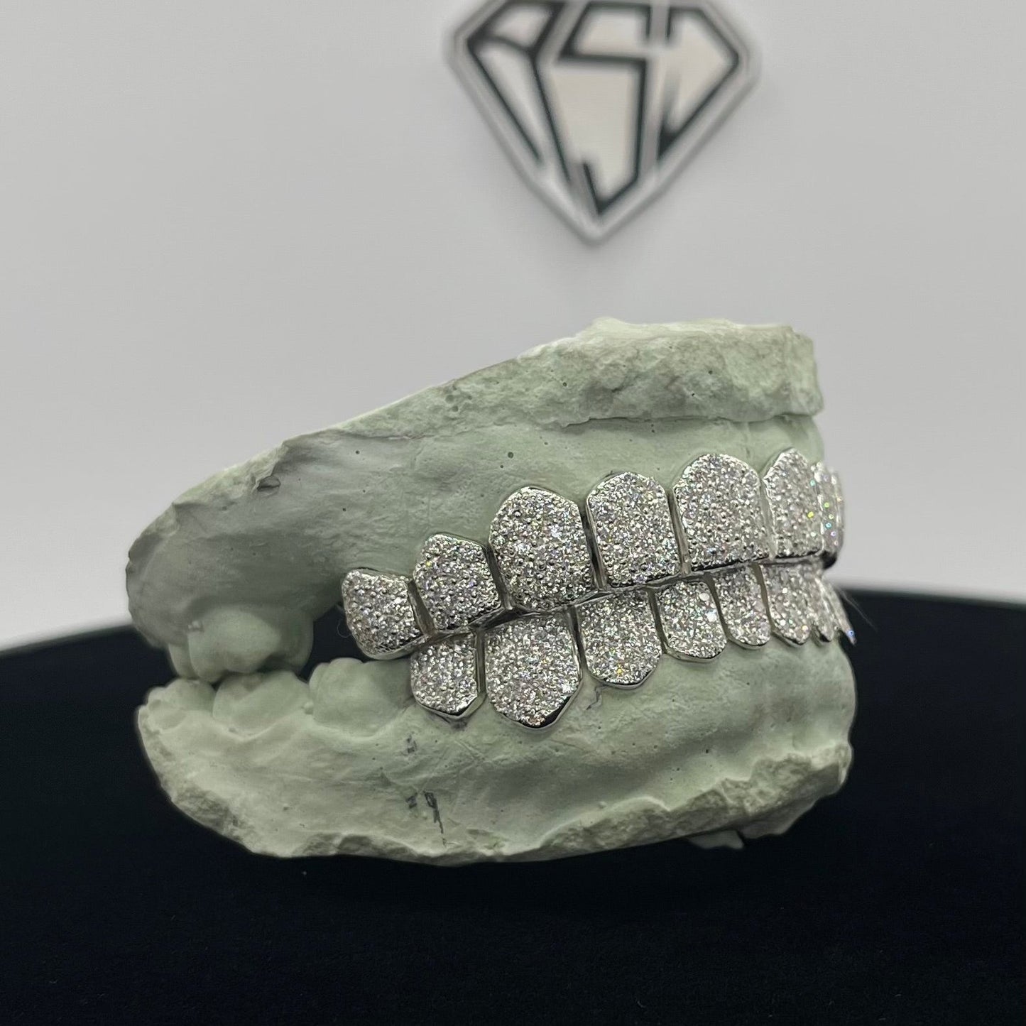 Customizable VVS Lab Moissanites Grillz Honeycomb Setting