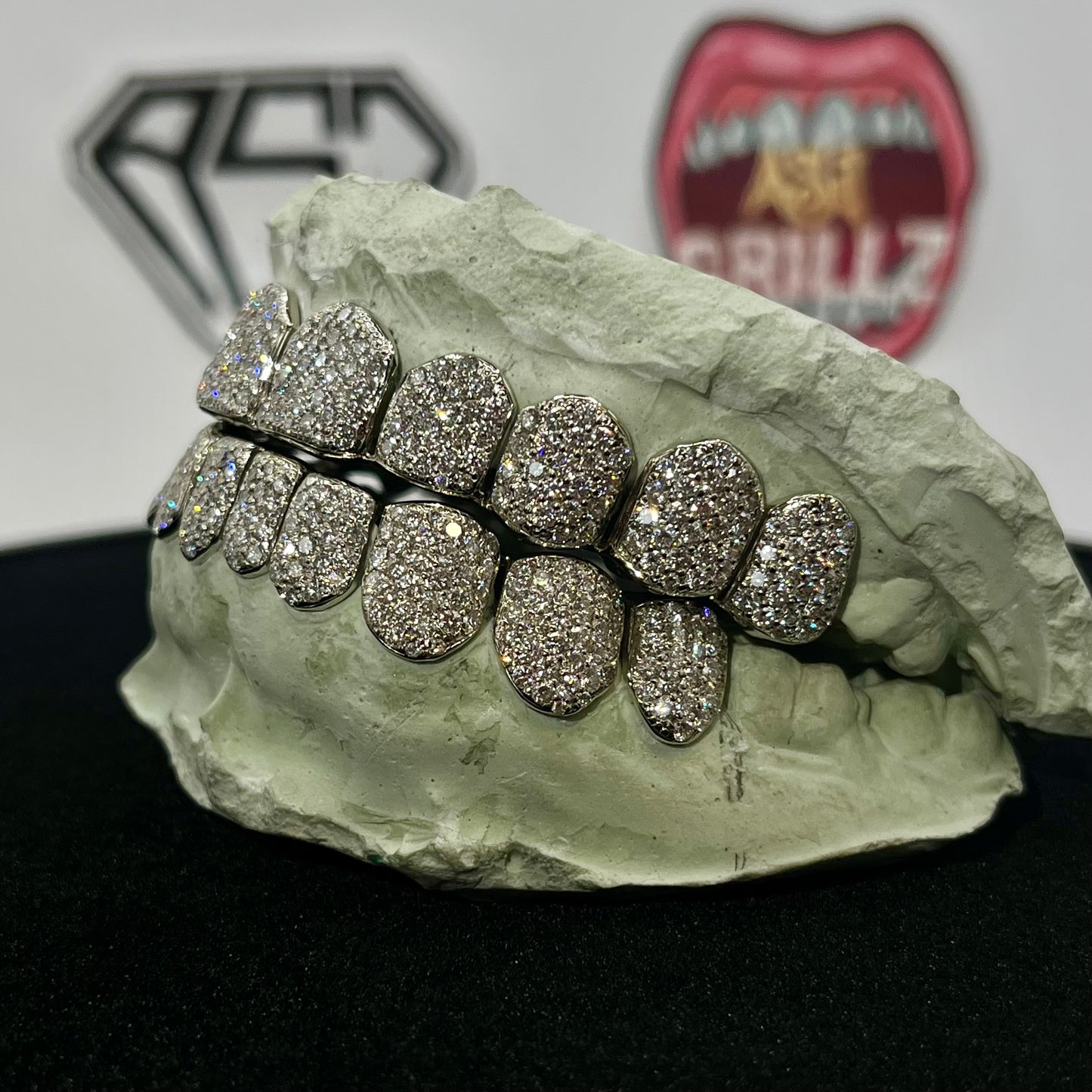 Customizable VVS Lab Grown Diamonds Grillz Honeycomb Setting